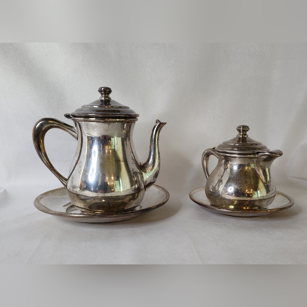 Antique (1850-1899) Rogers Silver Co Kettle And Creamer Set